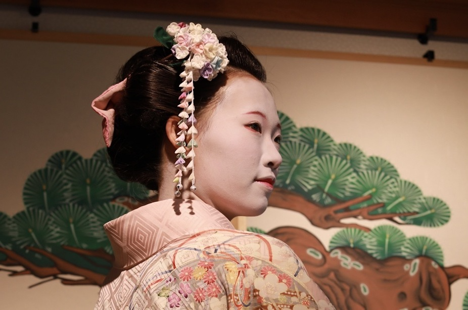 博多川　綴ゆく物語ー雅やかに出逢う、舞と食と水上の旅