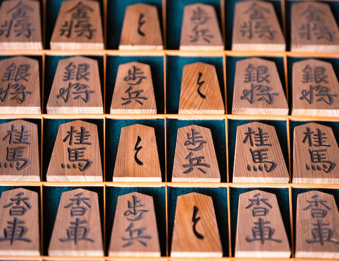 天童駒を極める、老舗の高級将棋駒製造所にて特別工房体験