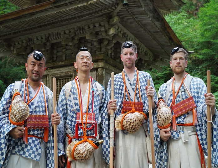 日本を代表する霊山・羽黒山で辿る生まれ変わりの旅 ～山伏の導きで学び、祈り、静かに自らと向き合う一日～